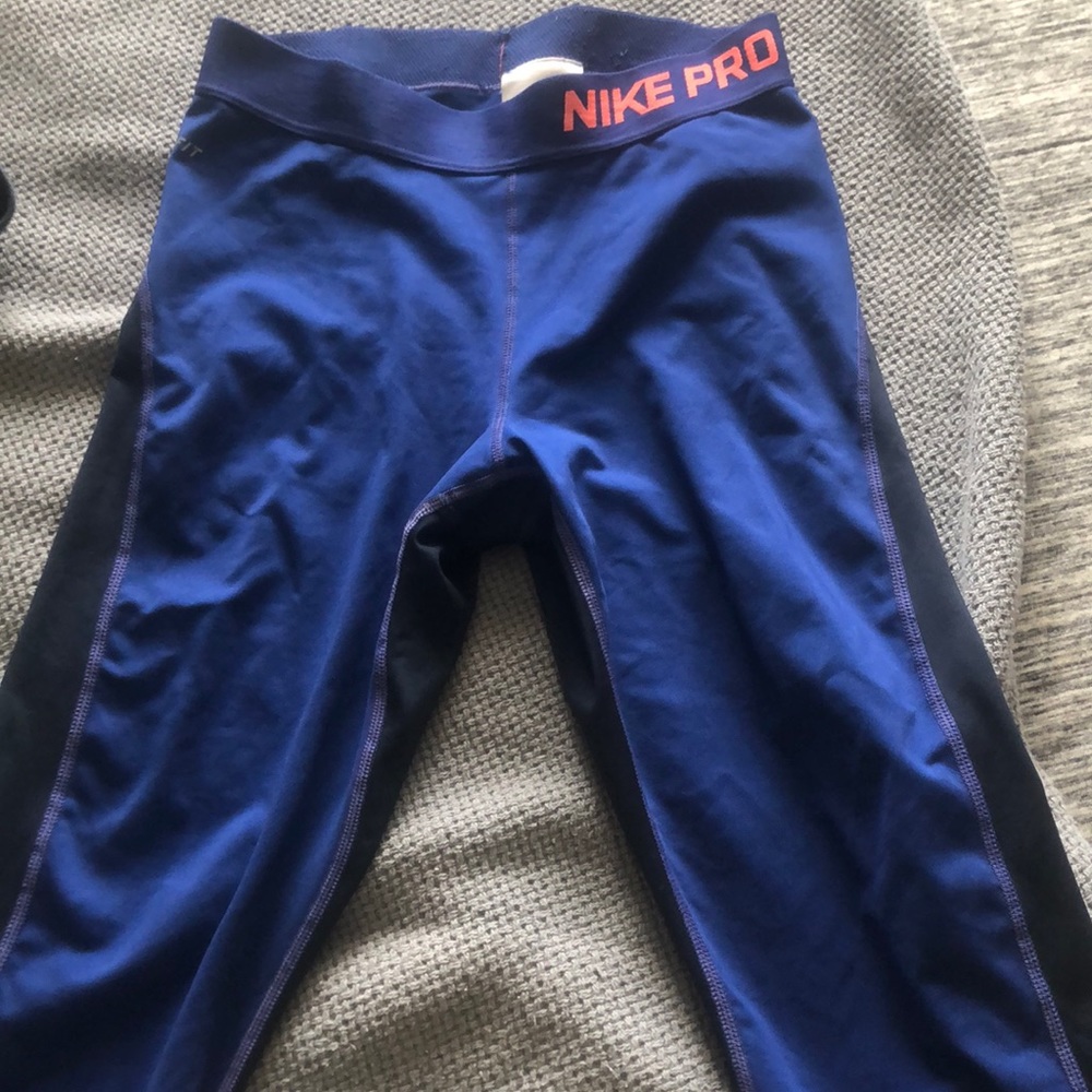 Nike pro